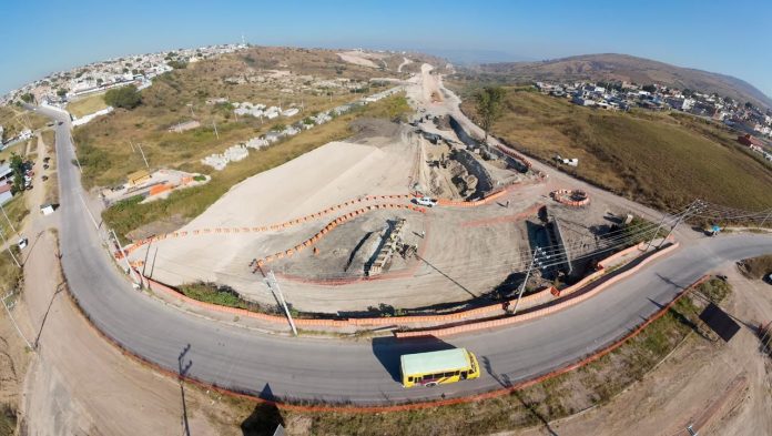 Con 789.9 mdp arranca Bedolla obra del cuarto segmento del segundo anillo periférico de Morelia Con 789.9 mdp arranca Bedolla obra del cuarto segmento del segundo anillo periférico de Morelia