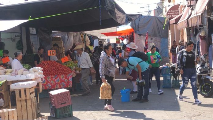 Comerciantes del Mercado Independencia desconocen fecha para reubicación tras incendio