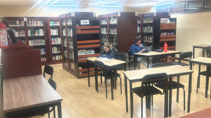 Biblioteca de Idiomas de la UMSNH se relanza; obtiene Certificado de Calidad ISO 9001:2015