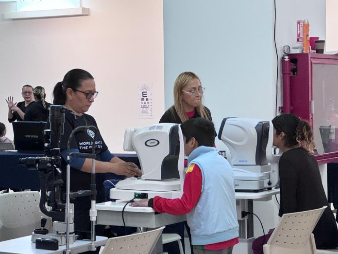 Ayuntamiento de Morelia arrancó exámenes de la vista y entrega de 500 lentes gratuitos