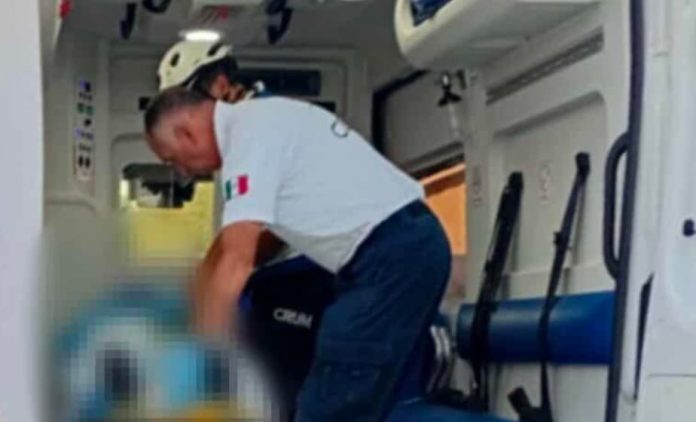 Vuelca patrulla en Ichaqueo; hay al menos 4 oficiales heridos