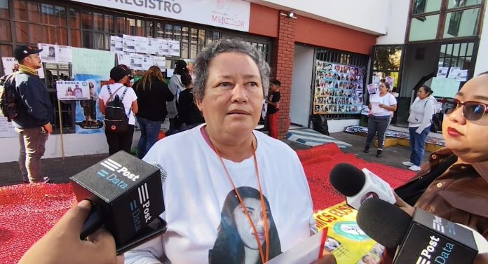 Sin ningún apoyo, 1 mil 385 desplazados por la violencia en Coahuayana Sin ningún apoyo, 1 mil 385 desplazados por la violencia en Coahuayana