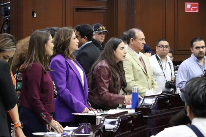 Queda tipificada la violencia mediática, digital, ciberacoso y uso de IA en estos delitos: 76 Legislatura