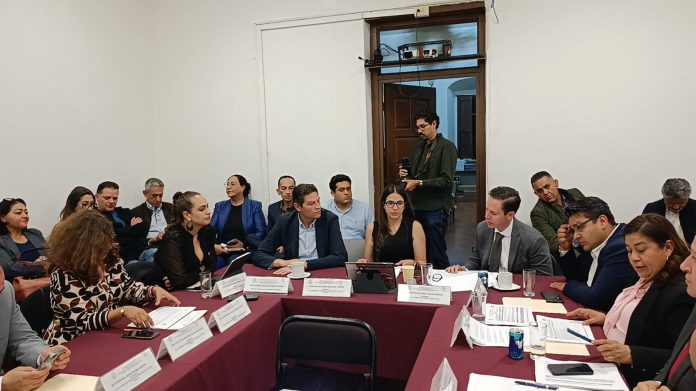 Alcalde de Morelia defiende Ley de Ingresos 2026 ante comisiones del Congreso