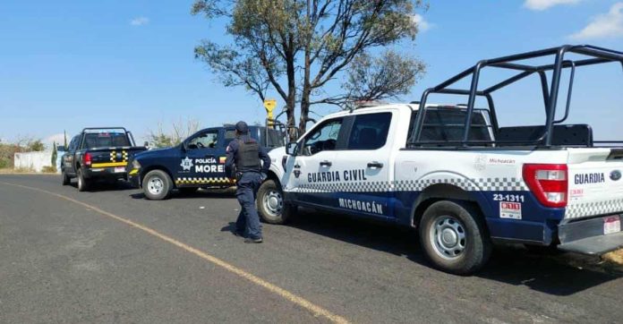 Hallan a hombre ejecutado y embolsado en la carretera Morelia-Chiquimitío