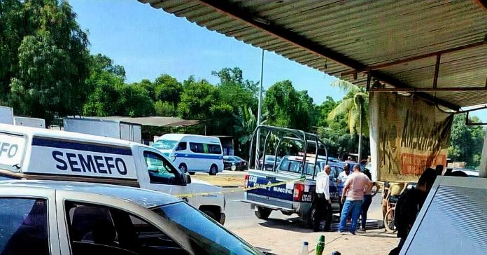 Pepenador muere mientras empujaba su triciclo en la colonia La Comunal