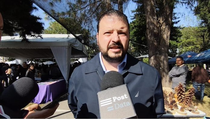 El secretario de Gobierno de Michoacán, Raúl Zepeda Villaseñor descartó que la administración estatal contemple la contratación de deuda El secretario de Gobierno de Michoacán, Raúl Zepeda Villaseñor descartó que la administración estatal contemple la contratación de deuda