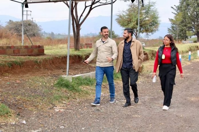 Yankel Benítez anuncia rehabilitación de canchas en tenencia Tacícuaro Yankel Benítez anuncia rehabilitación de canchas en tenencia Tacícuaro