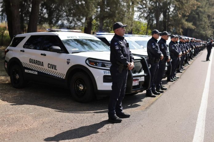 Guardianes del Camino vigilarán las carreteras más transitadas e inseguras de Michoacán Guardianes del Camino vigilarán las carreteras más transitadas e inseguras de Michoacán