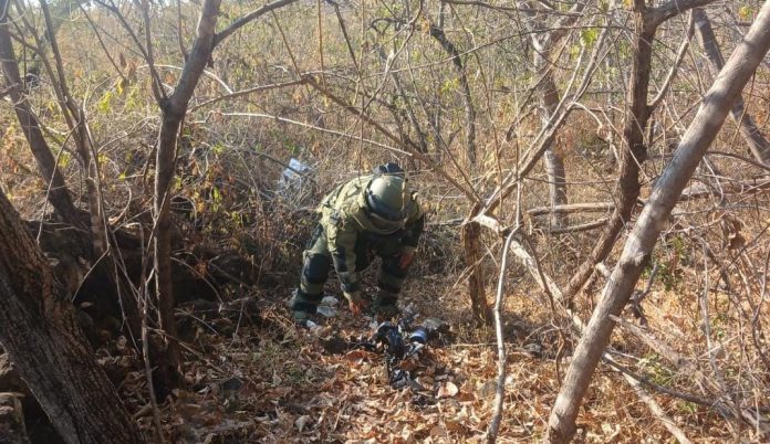 Ejército y Guardia Nacional desmantelan infraestructura criminal en Apatzingán