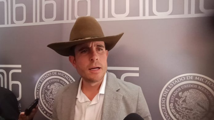 Diputado Carlos Bautista confirma expansión nacional de Movimiento de El Sombrero