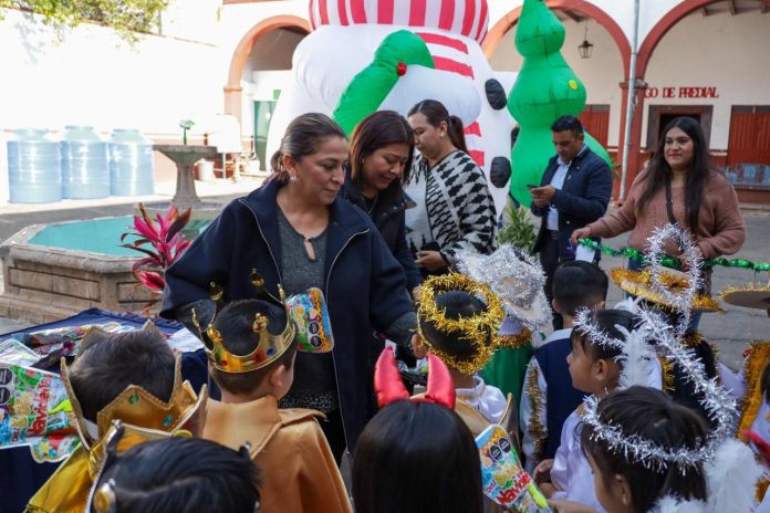 Inician las posadas tradicionales en la Presidencia Municipal de Quiroga