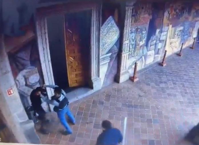 Guardia Civil separa a dos elementos por uso excesivo de la fuerza en manifestaciones