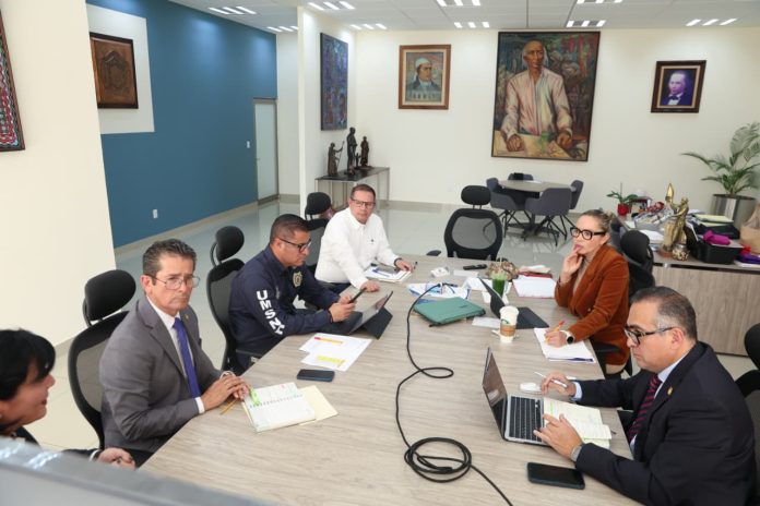 UMSNH diversifica su oferta educativa; estudia Administración, Contaduría, Mercadotecnia o Derecho en línea