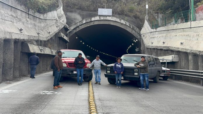 Con bloqueo de 6 tramos carreteros, CSIM exige respeto al autogobierno Con bloqueo de 6 tramos carreteros, CSIM exige respeto al autogobierno
