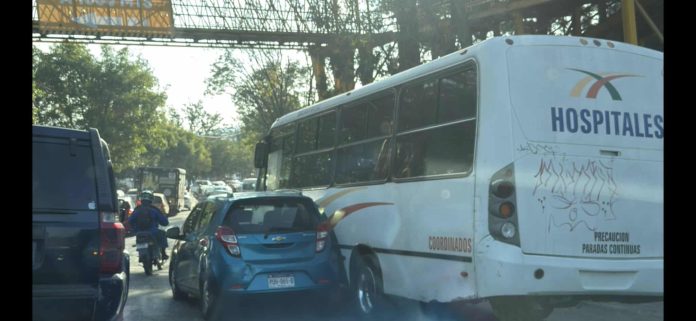 Se registran 2 accidentes vehiculares en diferentes puntos de Morelia Se registran 2 accidentes vehiculares en diferentes puntos de Morelia