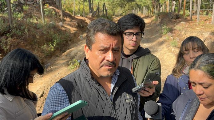 El secretario de Desarrollo Rural de Morelia, Roberto Carlos López García, advirtió que el caso más cercano de contagio podría llegar por el sur, razón por lo cual el Ayuntamiento decidió enfocar la vigilancia en esta zona.