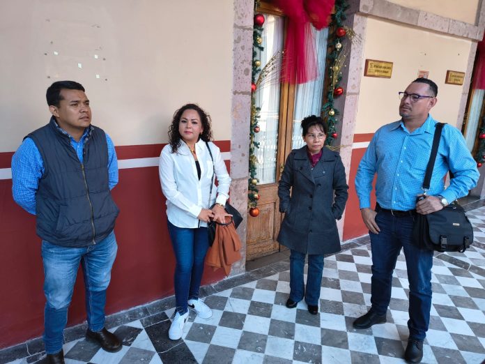 Advierte sindicato amenaza de despido a más de 300 trabajadores de Apatzingán, por participar en protesta