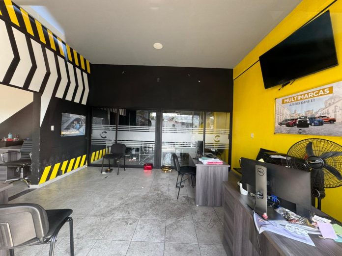 Empresa acusada de estafa en Morelia operaba con permiso de alquiler de vehículos