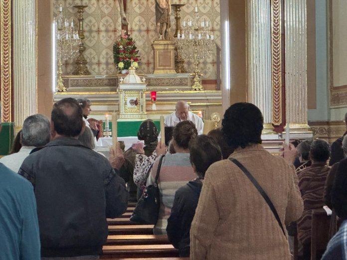 Ser luz en tiempos difíciles: llamado en el Día de la Candelaria