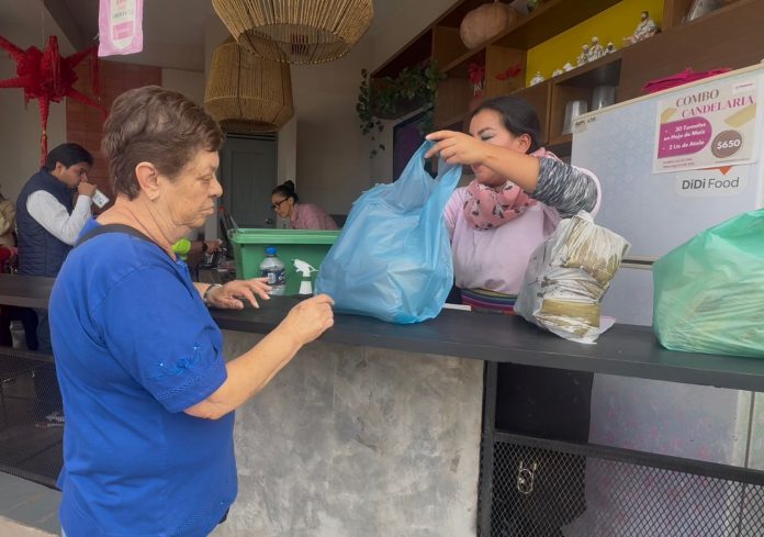 Venta de tamales sin repunte económico este 2026 en Morelia