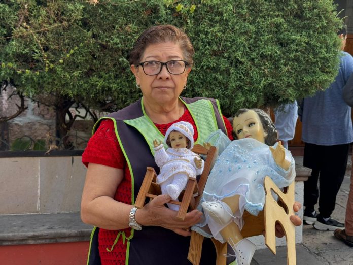Morelianas mantienen viva la tradición del Niño Dios en la Candelaria Morelianas mantienen viva la tradición del Niño Dios en la Candelaria