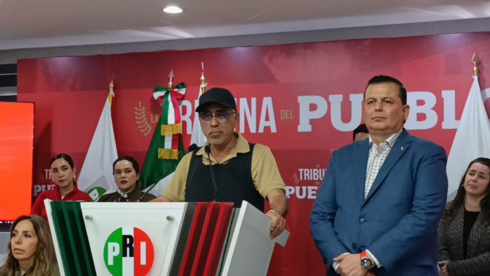 Guadalupe Mora denuncia la persistencia de extorsiones y hostigamiento en La Ruana