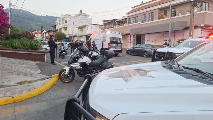 Hombres asesinan a balazos a un hombre en la colonia Francisco J. Múgica, en Uruapan