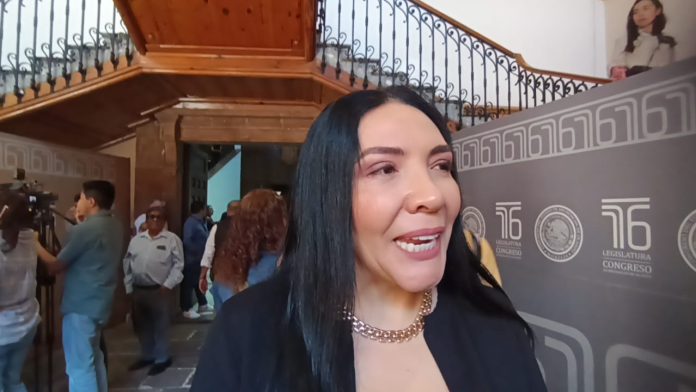 Adriana Campos respalda continuidad de Memo Valencia en la dirigencia del PRI