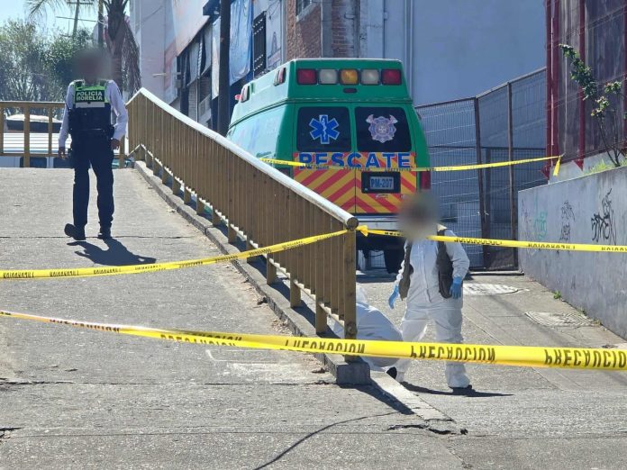 Hallan a adulto mayor muerto en la colonia Isaac Arriaga, cerca de la Central de Abastos de Morelia Hallan a adulto mayor muerto en la colonia Isaac Arriaga, cerca de la Central de Abastos de Morelia