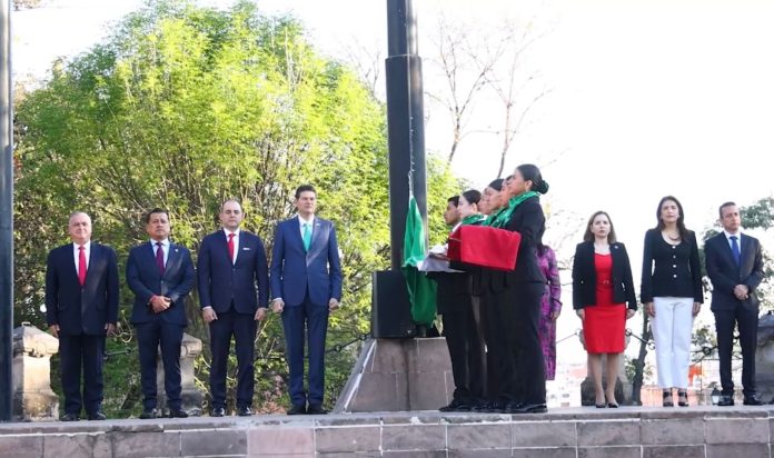 Bandera es símbolo de la conciliación entre las ideologías: Antonio Salas