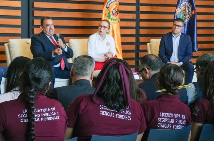 Explican estrategias de seguridad y procuración de justicia ante estudiantes de la UMSNH; Yarabí Ávila pone en marcha jornada nicolaita