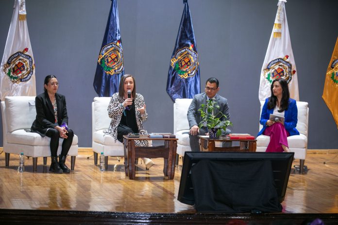 Que nadie apague su voz, convoca la doctora Nuria Varela a estudiantes de la UMSNH