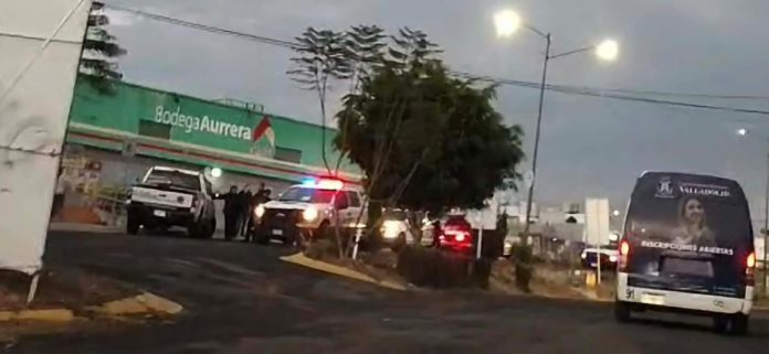 Identifican a las dos mujeres que con cuchillos intentaron robar en una tienda Aurrera de Tarímbaro