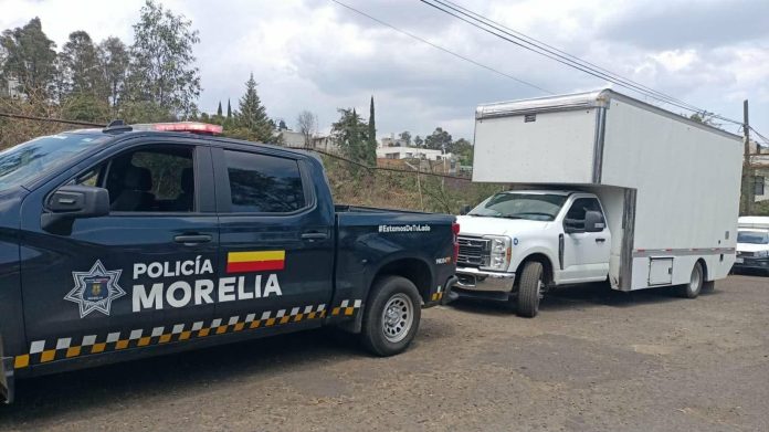 Policía Morelia recupera camioneta robada