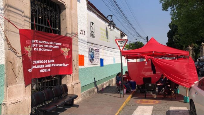 FGR inicia investigación tras toma de los Centros de Salud de Morelia y Zitácuaro