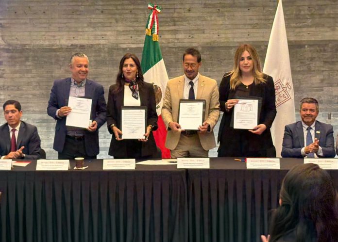 Gobierno de Michoacán ha recuperado la confianza de la banca comercial, firma convenio con Santander: SFA