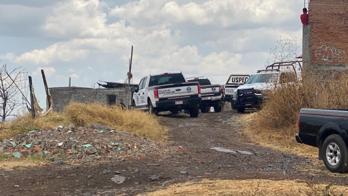 Hallan cadáver de mujer semienterrado en domicilio de la colonia Ampliación Leandro Valle, en Morelia
