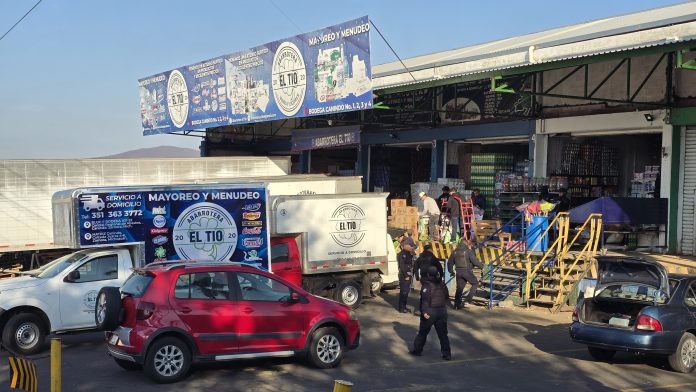 Empleado de abarrotera es baleado al resistirse a asalto en Zamora