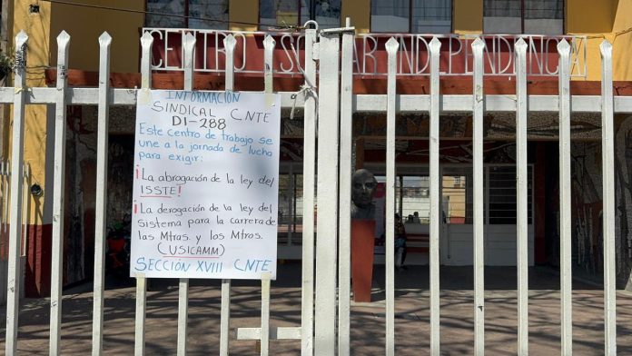 CNTE inicia paro de 72 horas en Michoacán