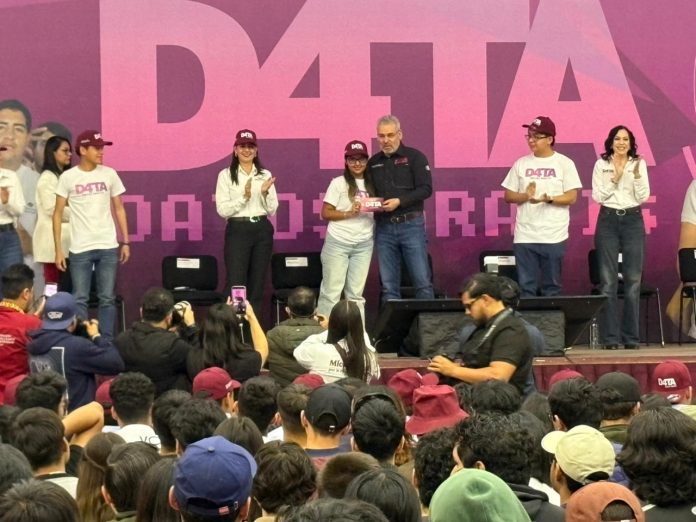 Programa de internet gratuito busca apoyar la economía estudiantil: Gobernador