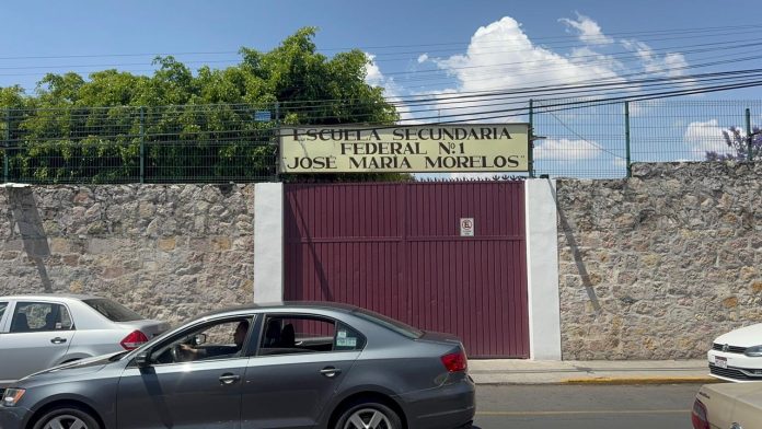 Cerca de 6 mil escuelas pararon labores en Michoacán: CNTE