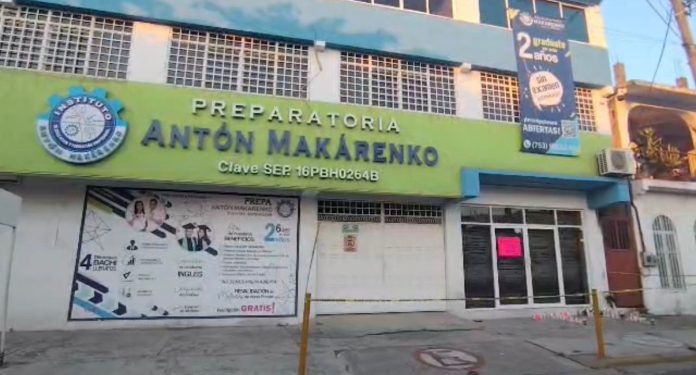 “Tiene que haber justicia”: familia de maestra asesinada en la preparatoria Anton Makárenko “Tiene que haber justicia”: familia de maestra asesinada en la preparatoria Anton Makárenko