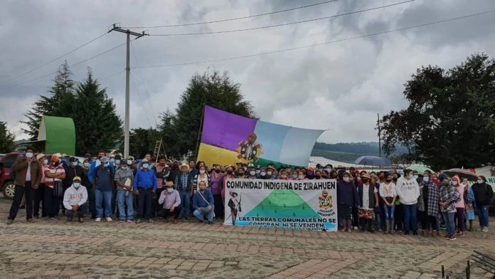Comuneros denuncian saqueo en el Lago de Zirahuén; acusan extracción ilegal de hasta 50 pipas al día Comuneros denuncian saqueo en el Lago de Zirahuén; acusan extracción ilegal de hasta 50 pipas al día