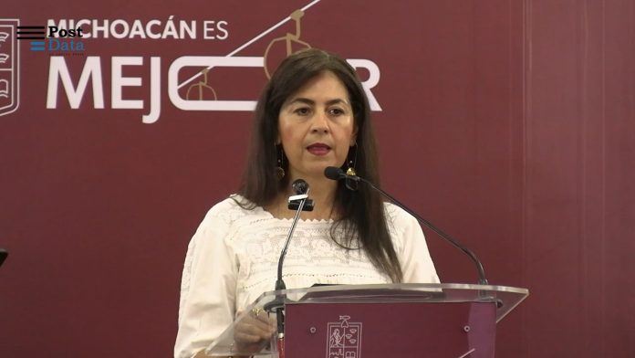 Estudiantes michoacanos con becas federales se duplicaron este sexenio: SEE