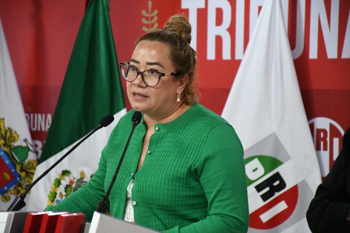 Sin previo aviso sale Ejército de Erongarícuaro; alcaldesa exige su regreso