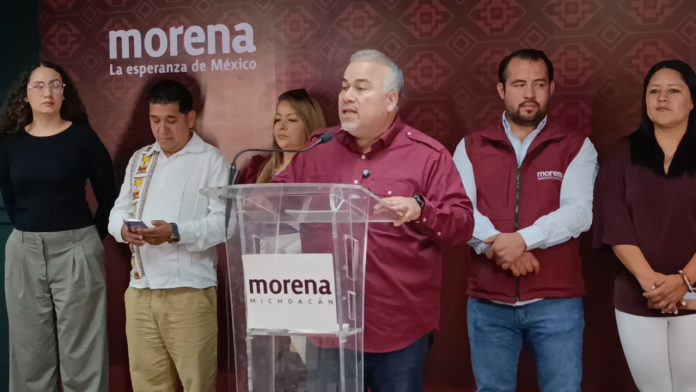Líder de Morena acusa “dedazo” en nombramiento que recibirá Alfonso Martínez