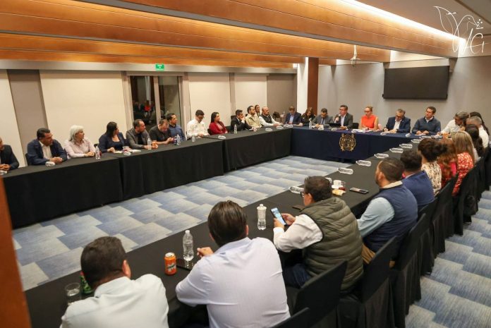 Directoras y directores cierran filas con la UMSNH