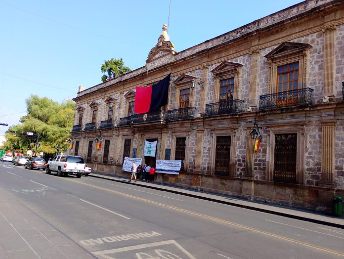 SUEUM promueve recursos de queja ante tribunales federales que declaran huelga de puertas abiertas