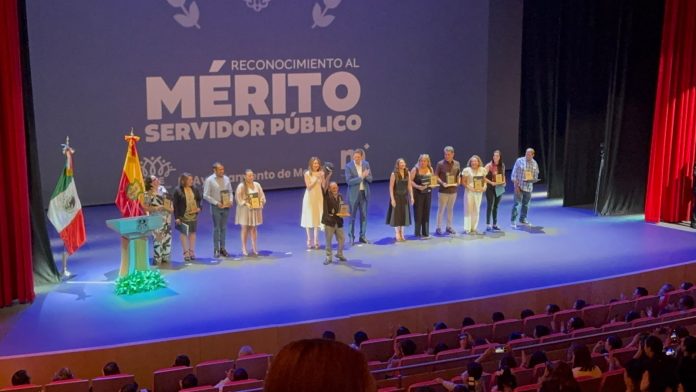 Ayuntamiento de Morelia reconoce a trabajadores con el Mérito al Servicio Municipal